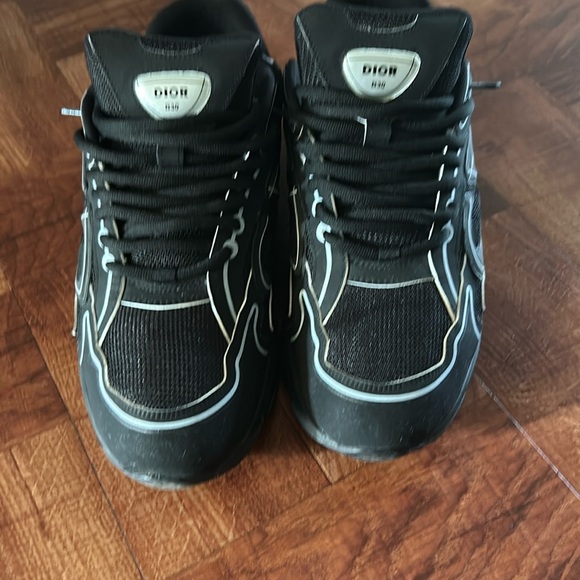 Dior Black Sneakers with White Accents - Picture 4 of 5